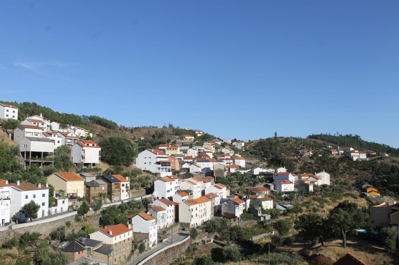 Casa Do Sapateiro * Sobral de Sao Miguel
